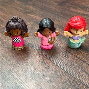 Little People Princess Ariel & Barbie Friends